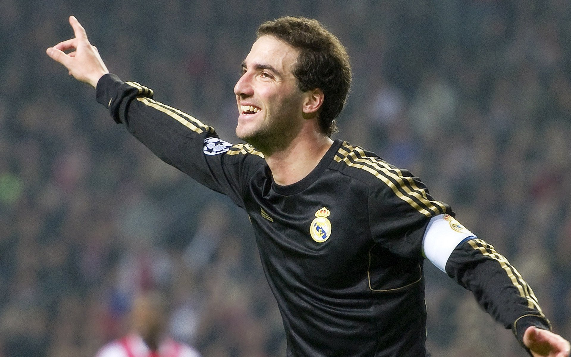 中国足球产业链创新项目展现强劲增长势头，中国足球产业的现状分析