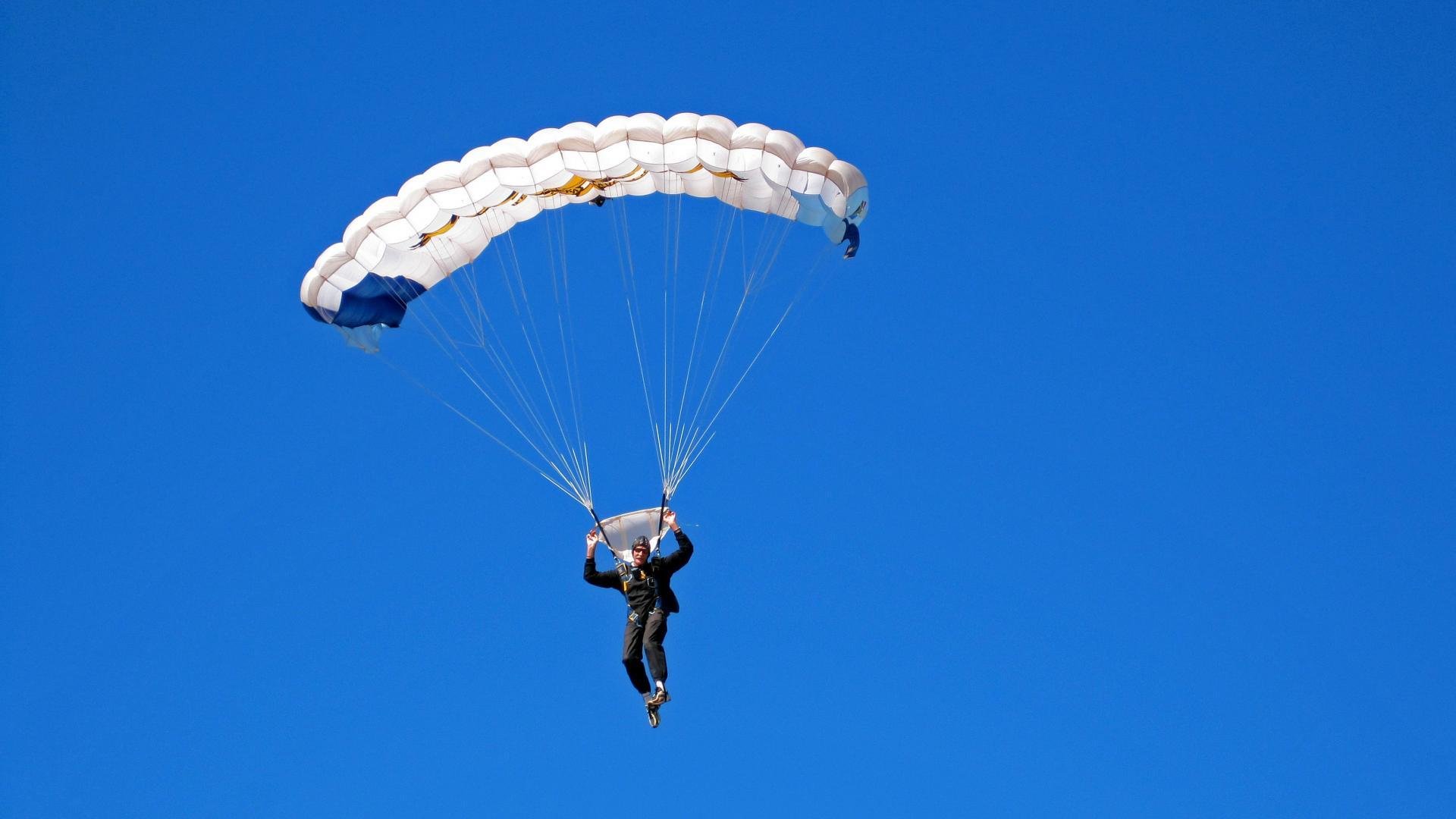 女排奥运积分赛打响，开门红三局横扫泰国，女排奥运会2021积分表